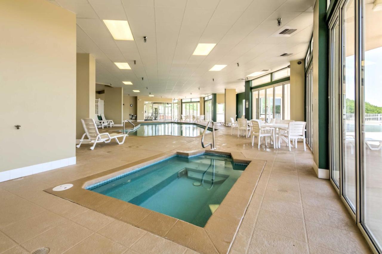 Lakefront Osage Beach Condo Balcony And Pool Access Exterior foto